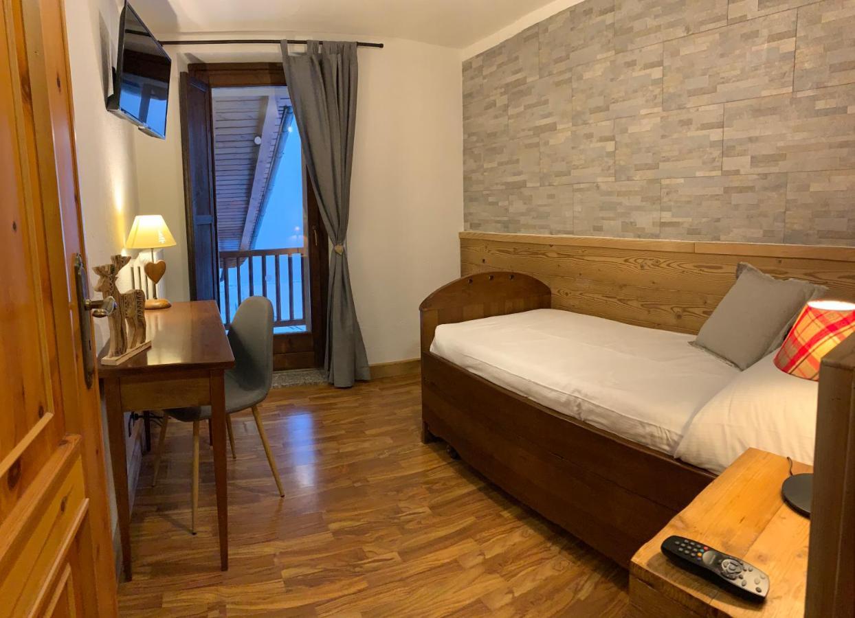 Hotel Coeur Du Village La Thuile Εξωτερικό φωτογραφία