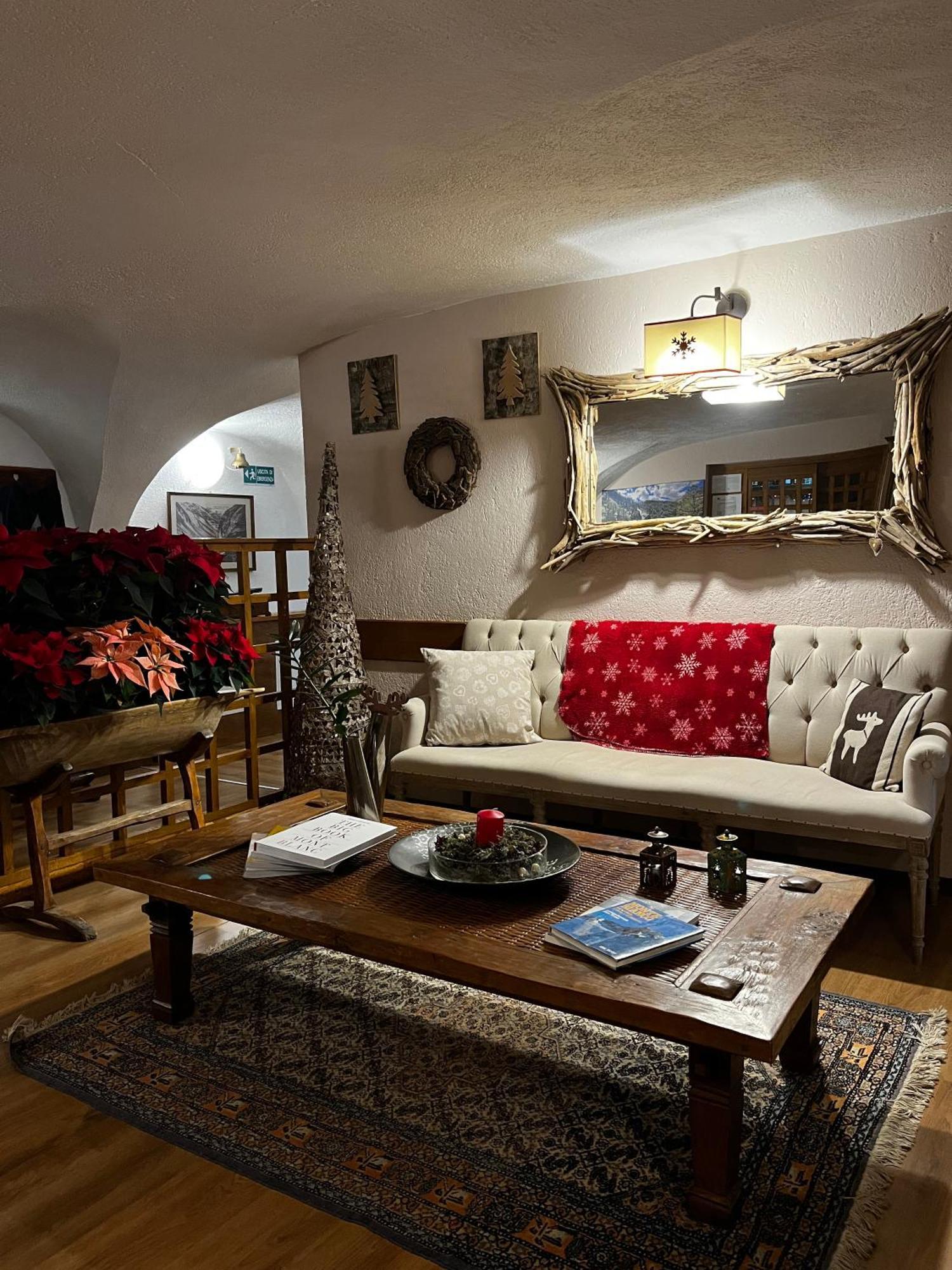 Hotel Coeur Du Village La Thuile Εξωτερικό φωτογραφία