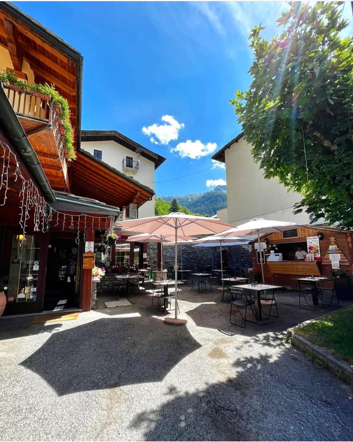 Hotel Coeur Du Village La Thuile Εξωτερικό φωτογραφία