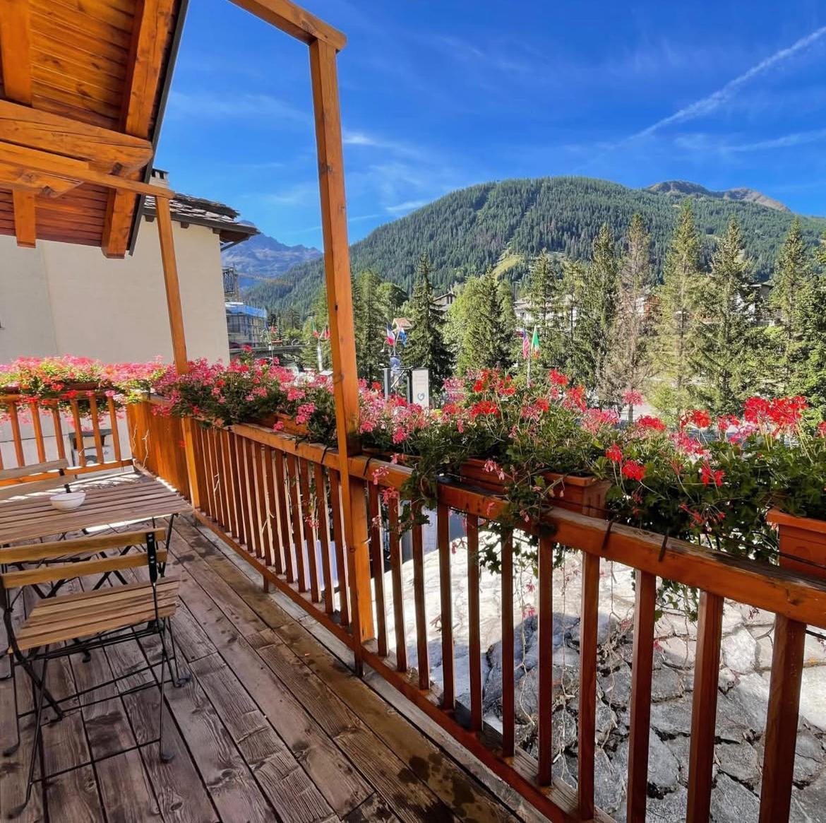 Hotel Coeur Du Village La Thuile Εξωτερικό φωτογραφία